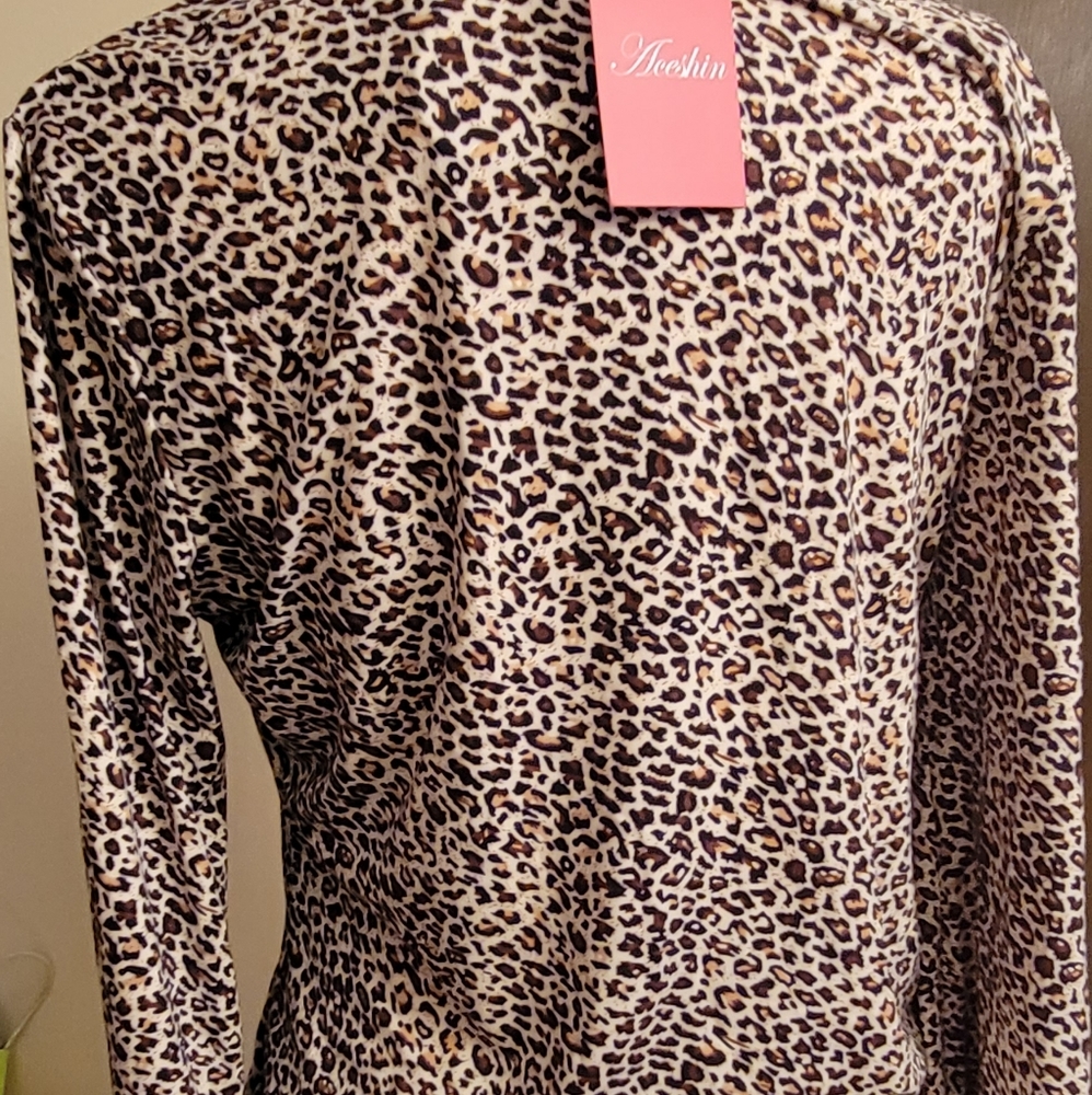 Leopard top - Picture 2 of 4